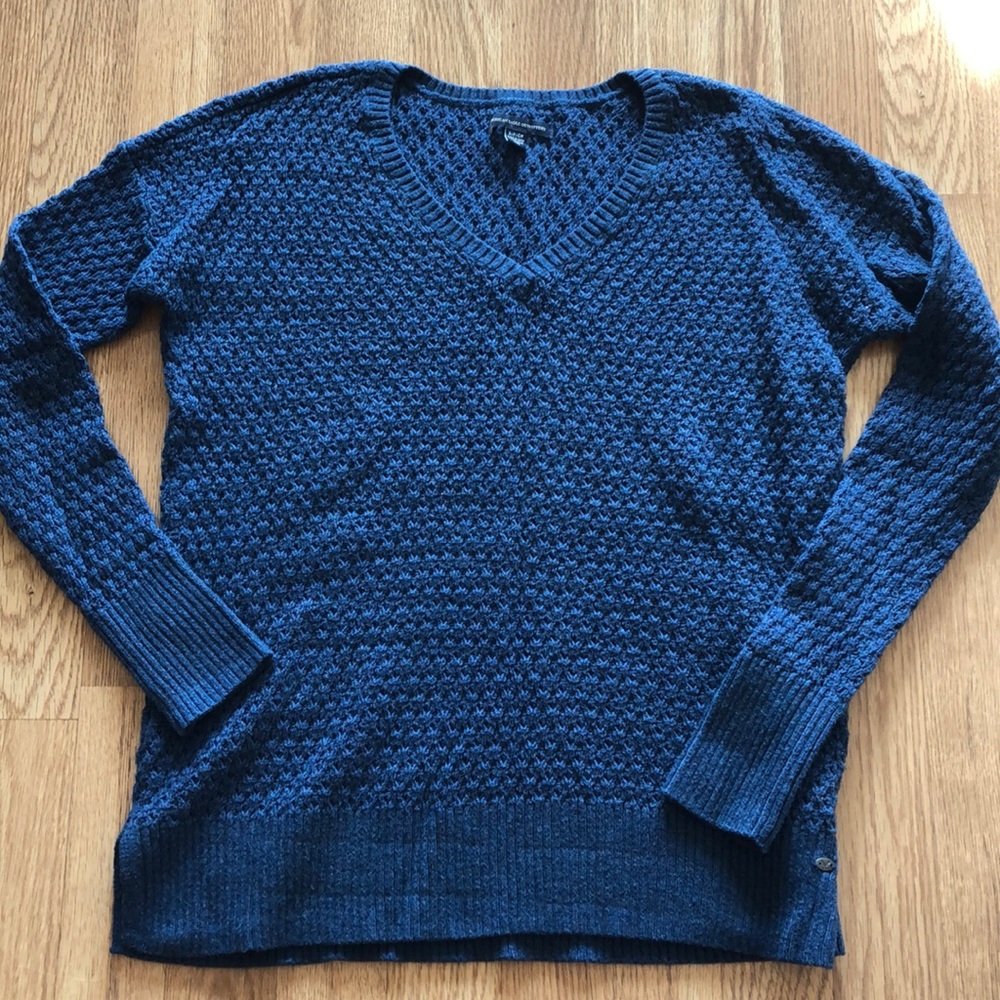 American Eagle Outfitters Sweater